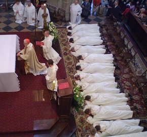 Zdjęcie z uroczystości ślubów wieczystych fil. Tomasza Rojka OP