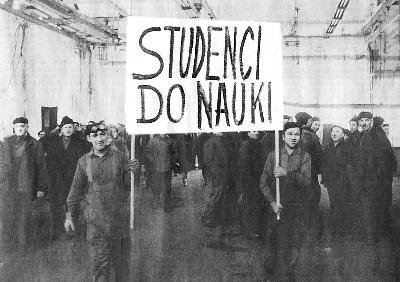 Uczestnicy IX spotkania Kursu historii Polski