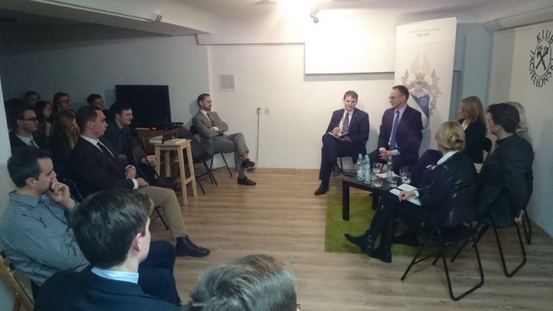 Panel ekspercki podczas debaty o polskim systemie opieki zdrowotnej